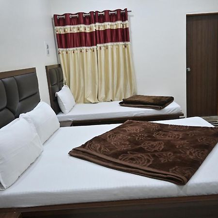 Hotel Roshan Palace Ambaji Exterior foto