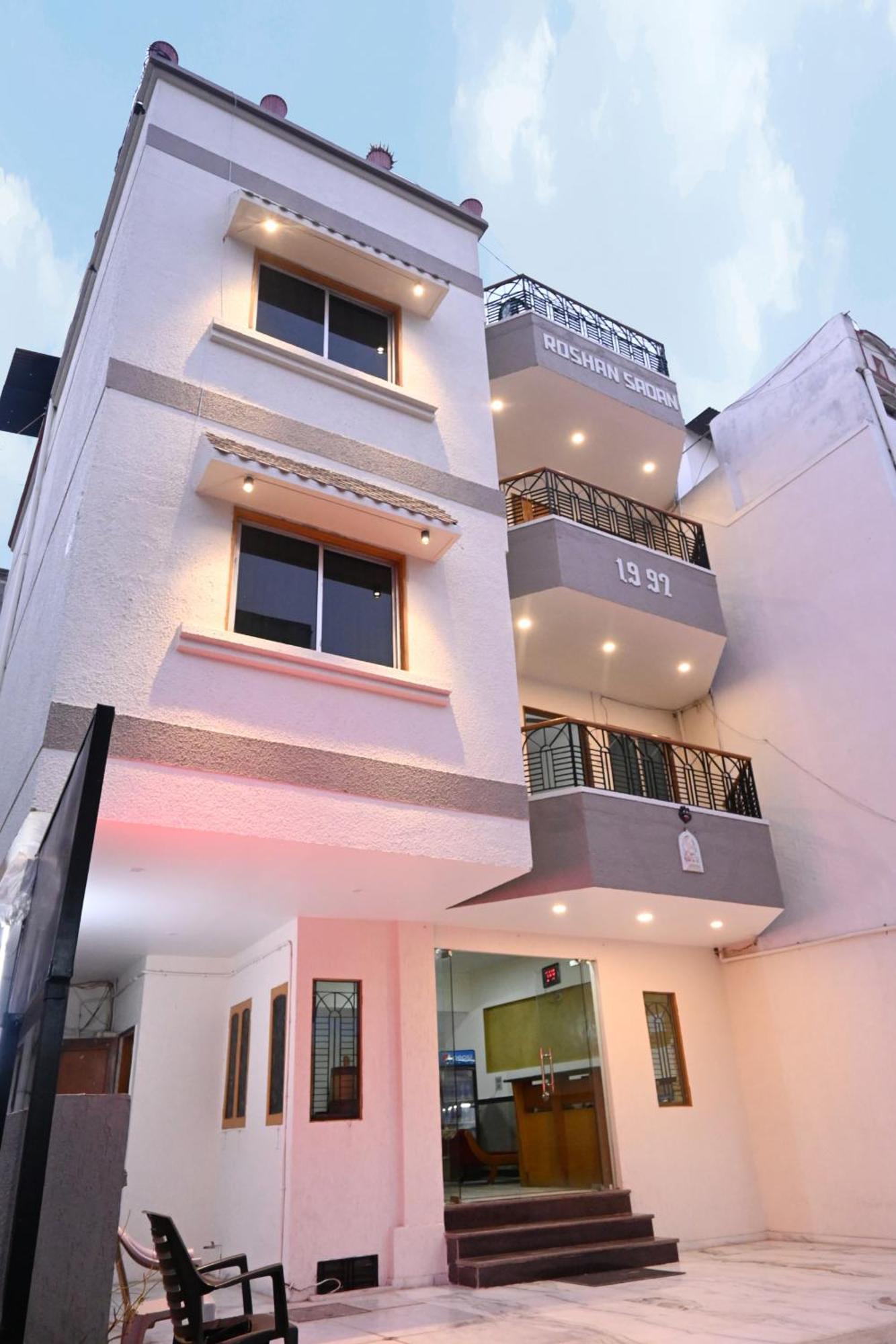 Hotel Roshan Palace Ambaji Exterior foto