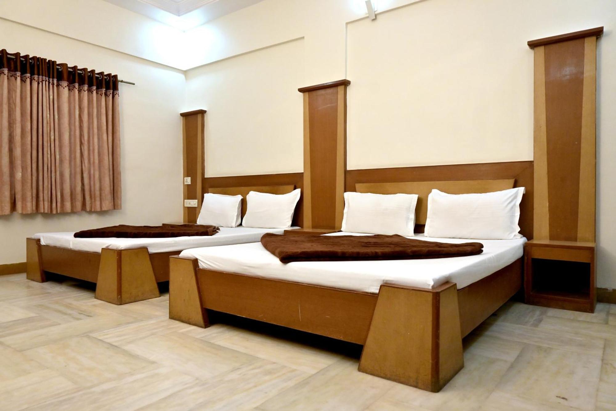 Hotel Roshan Palace Ambaji Exterior foto