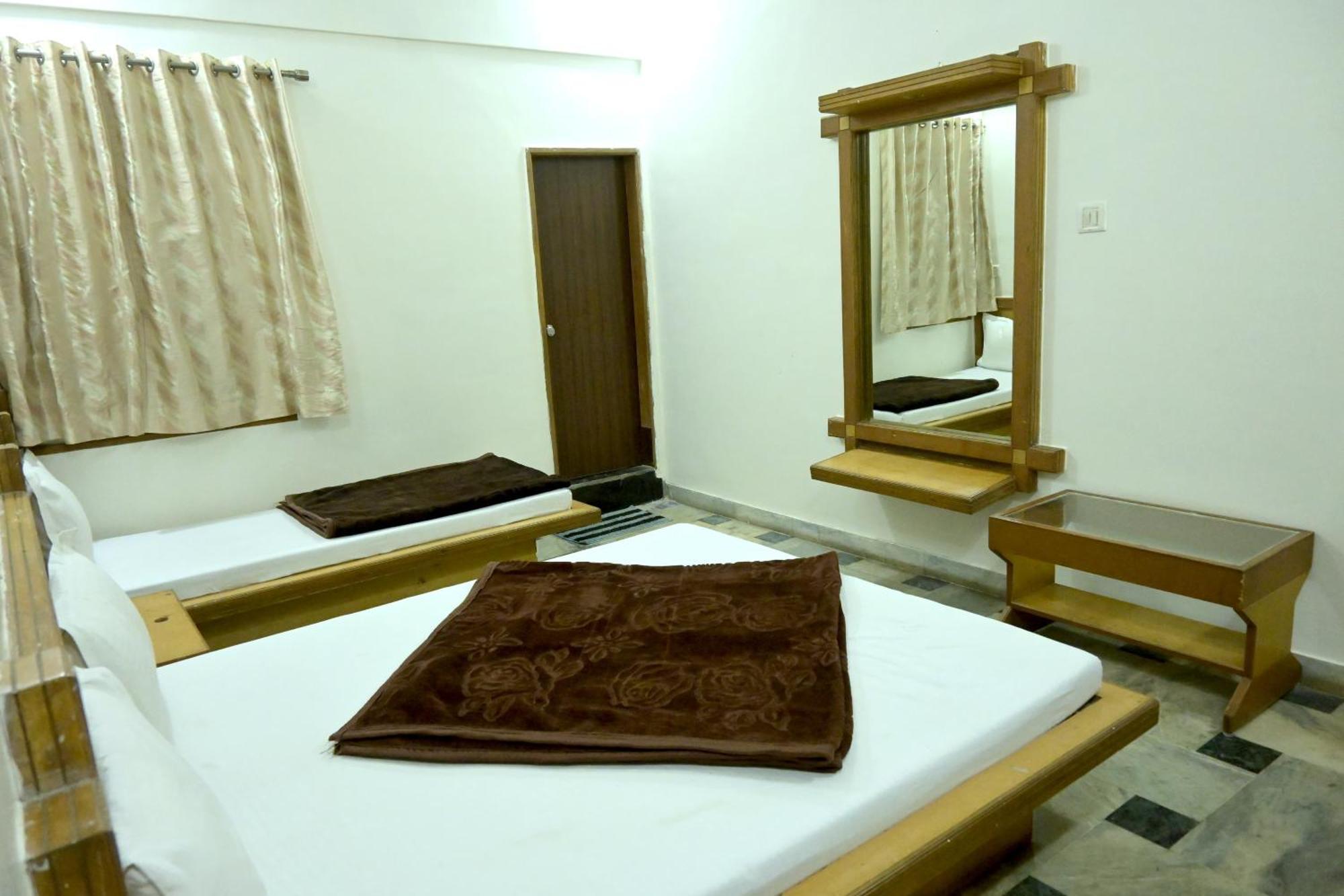 Hotel Roshan Palace Ambaji Exterior foto